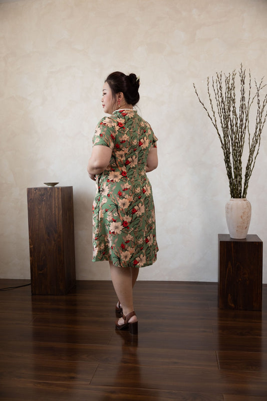 Floral Spring Qipao Dress with keyhole neck - Bubbly